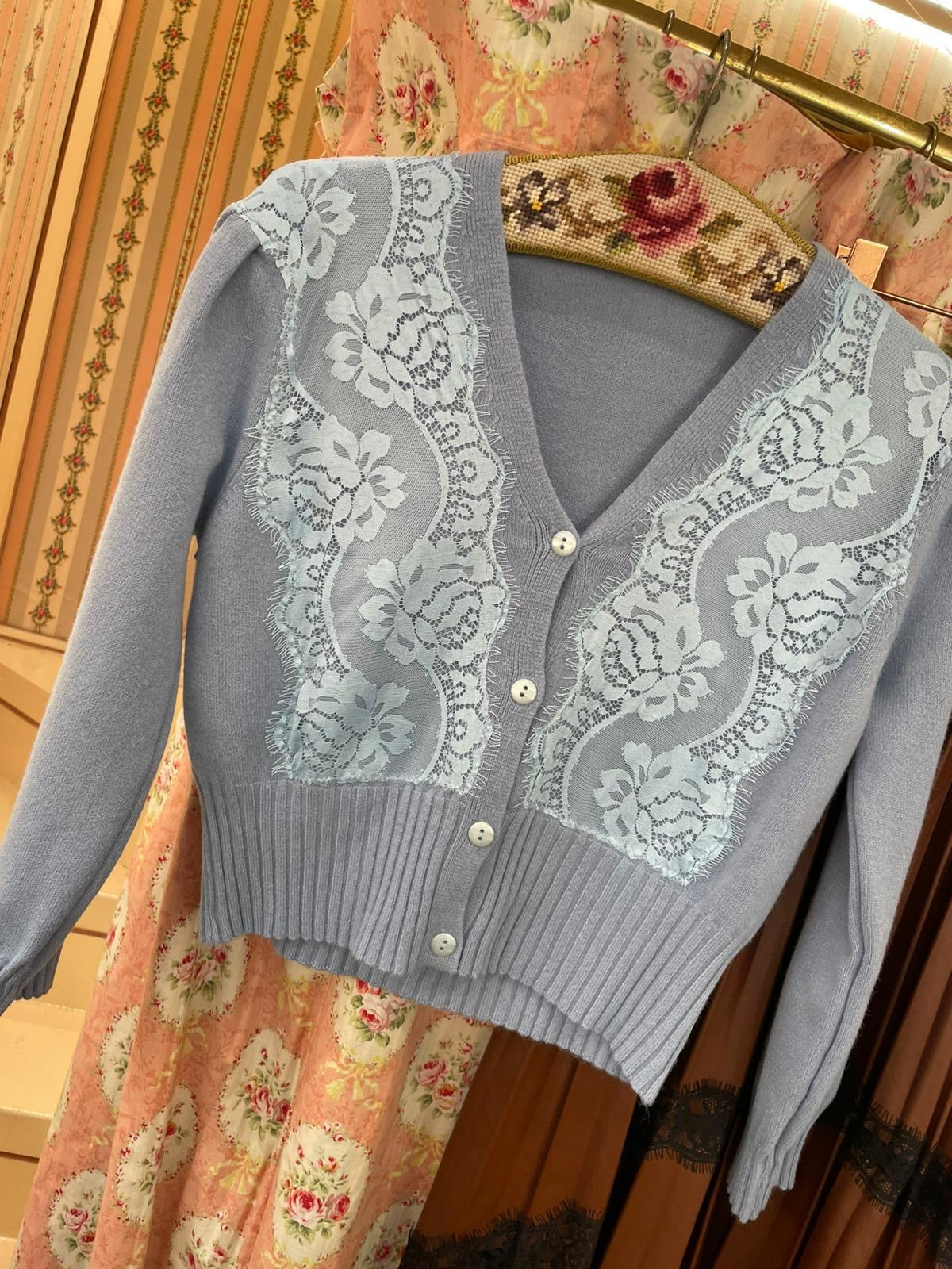 Cardigan Lace
