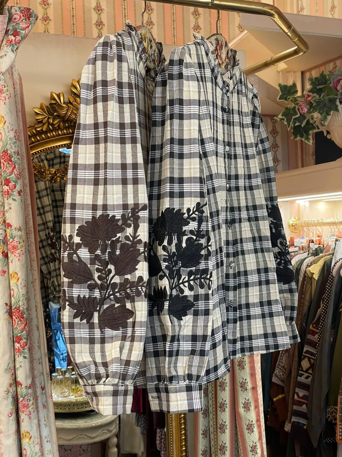 Camicia scozzese ricamata