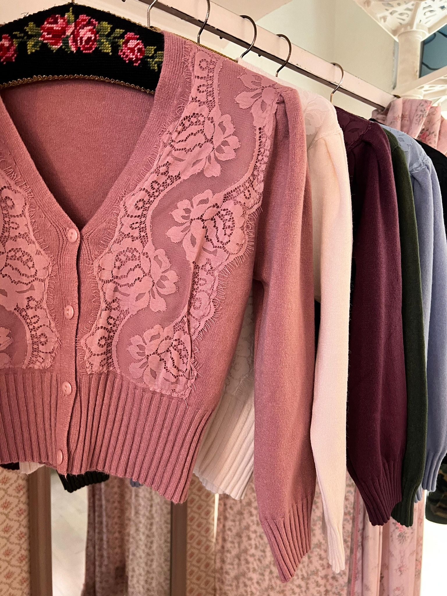 Cardigan Lace