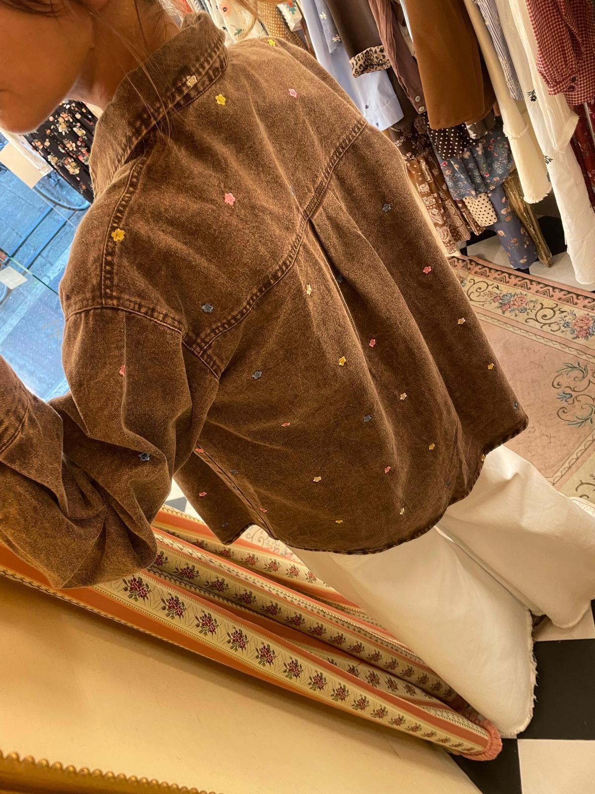 Camicia jeans ricamata cioccolato