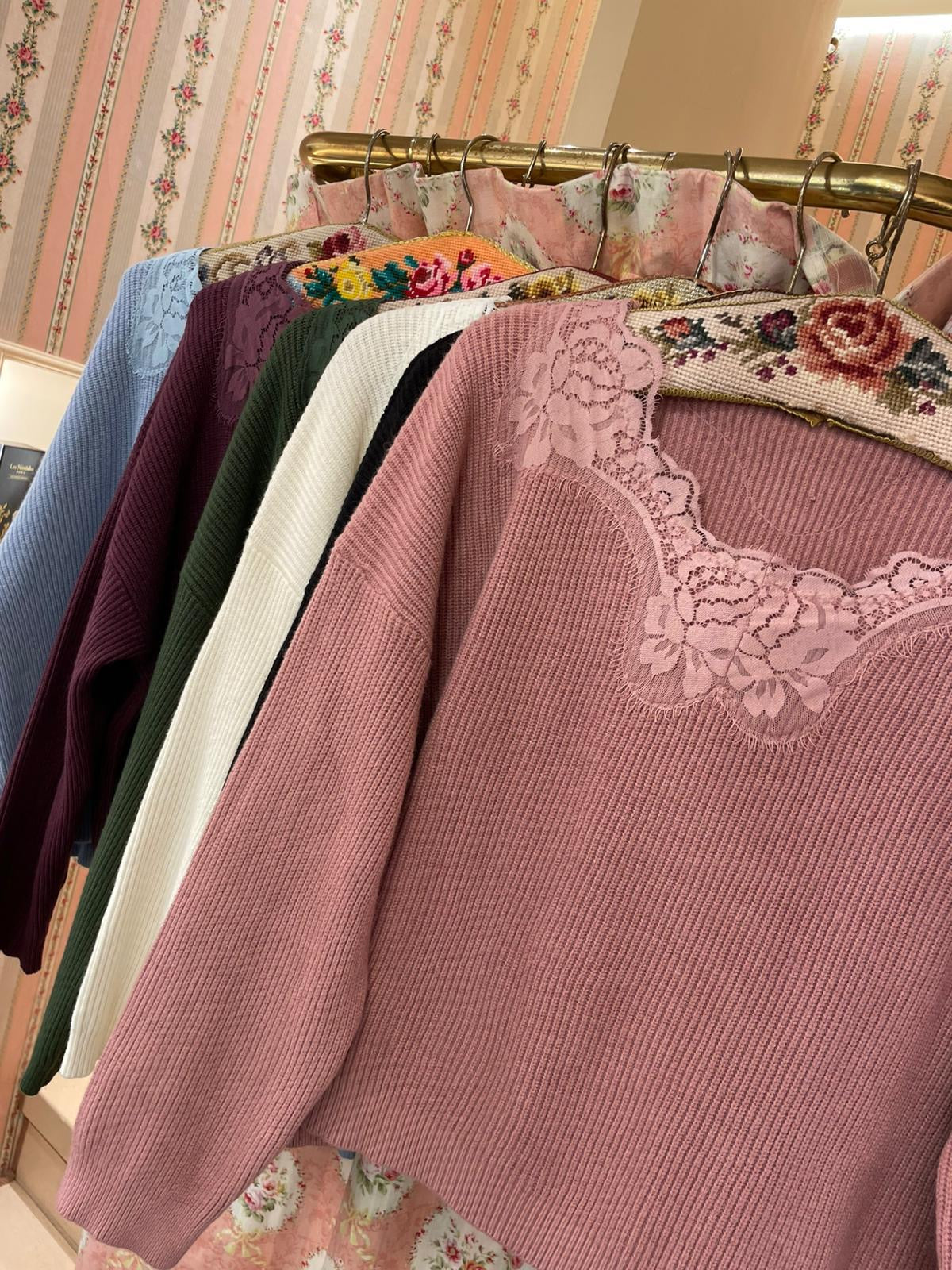 Pull Lace