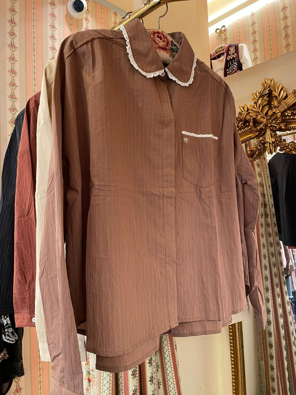 Camicia College