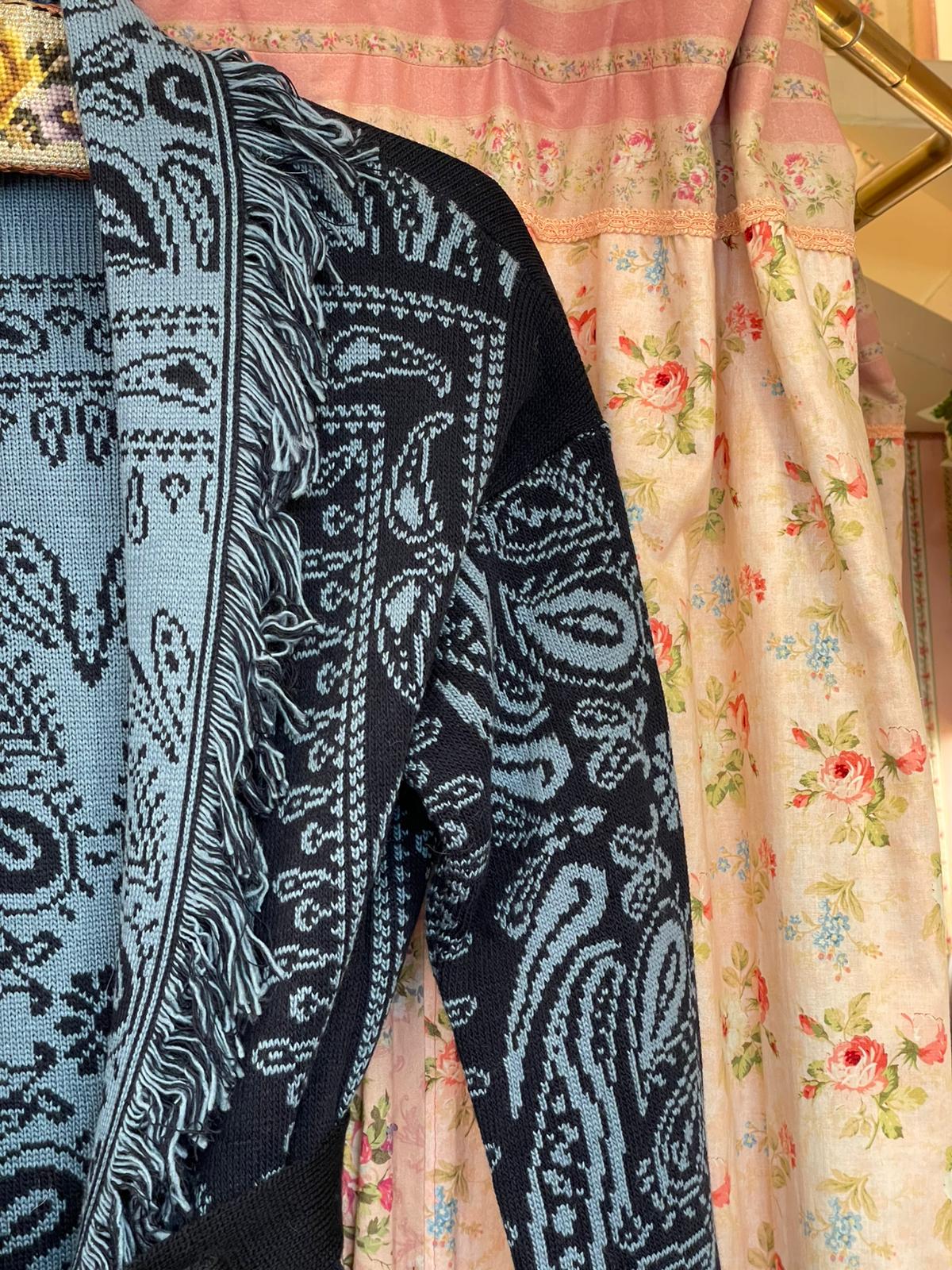 Cardigan Paisley