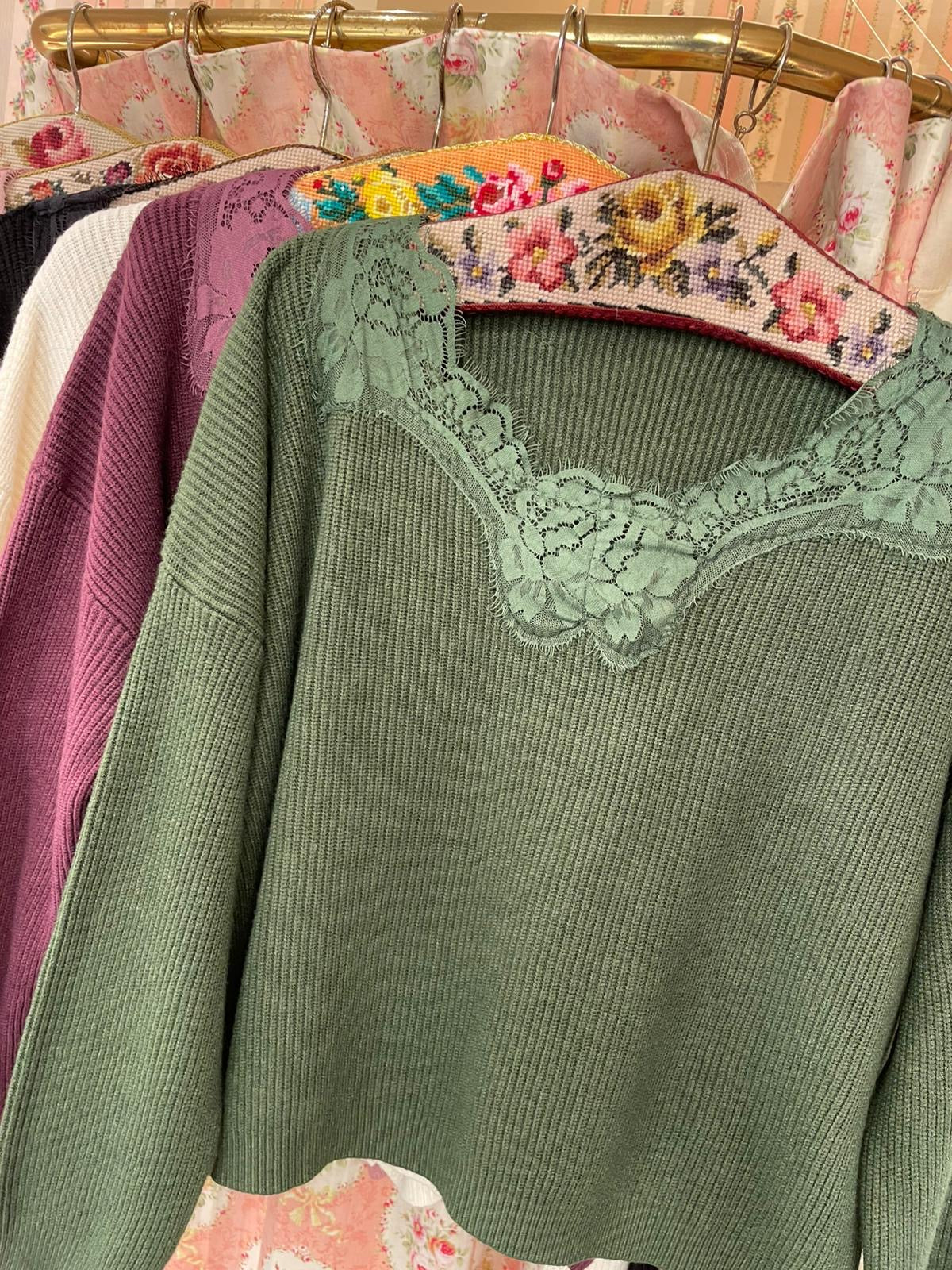 Pull Lace