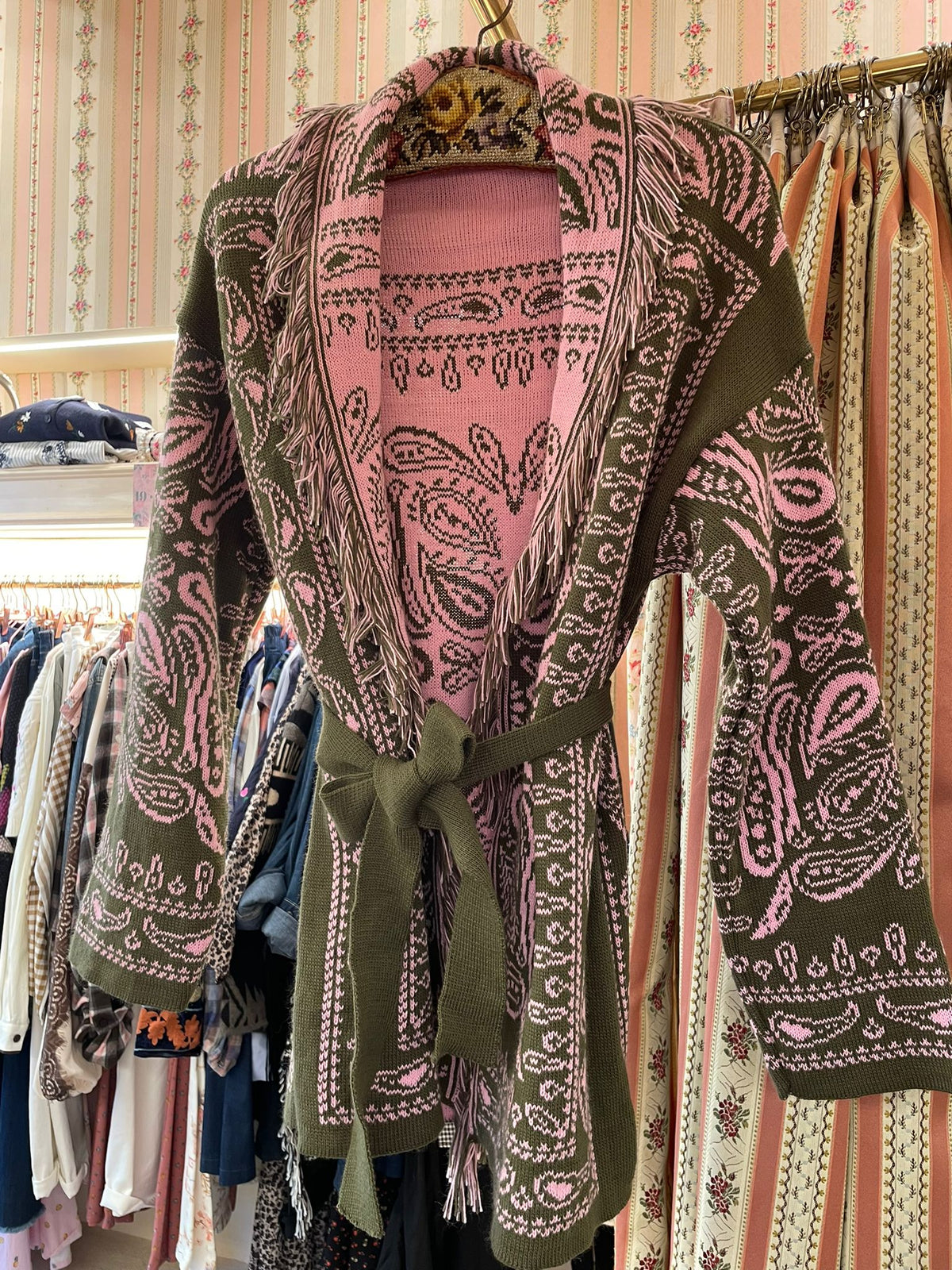 Cardigan Paisley