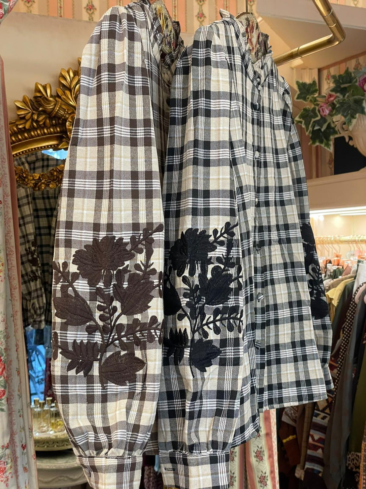Camicia scozzese ricamata