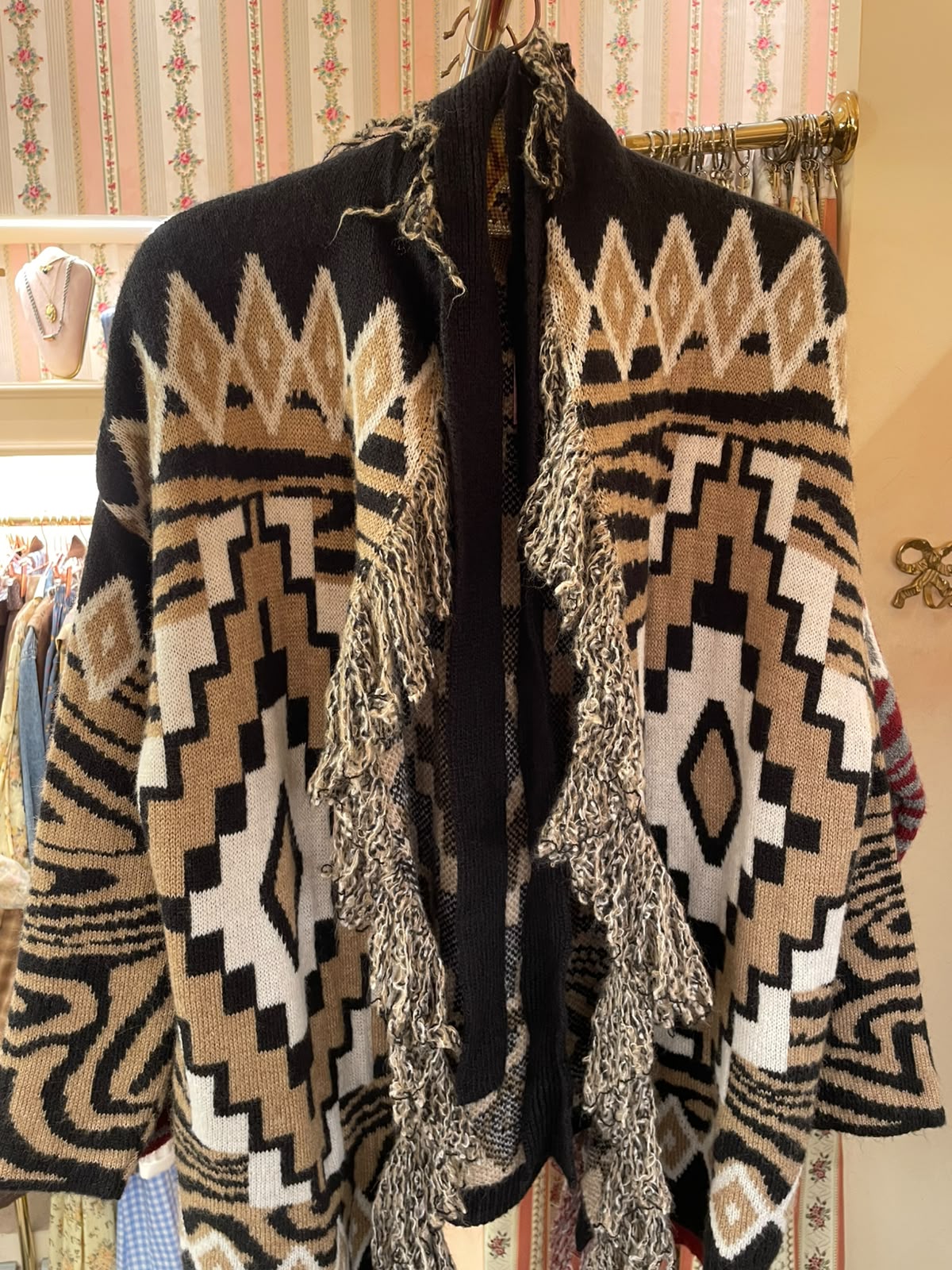 Cardigan Lakota
