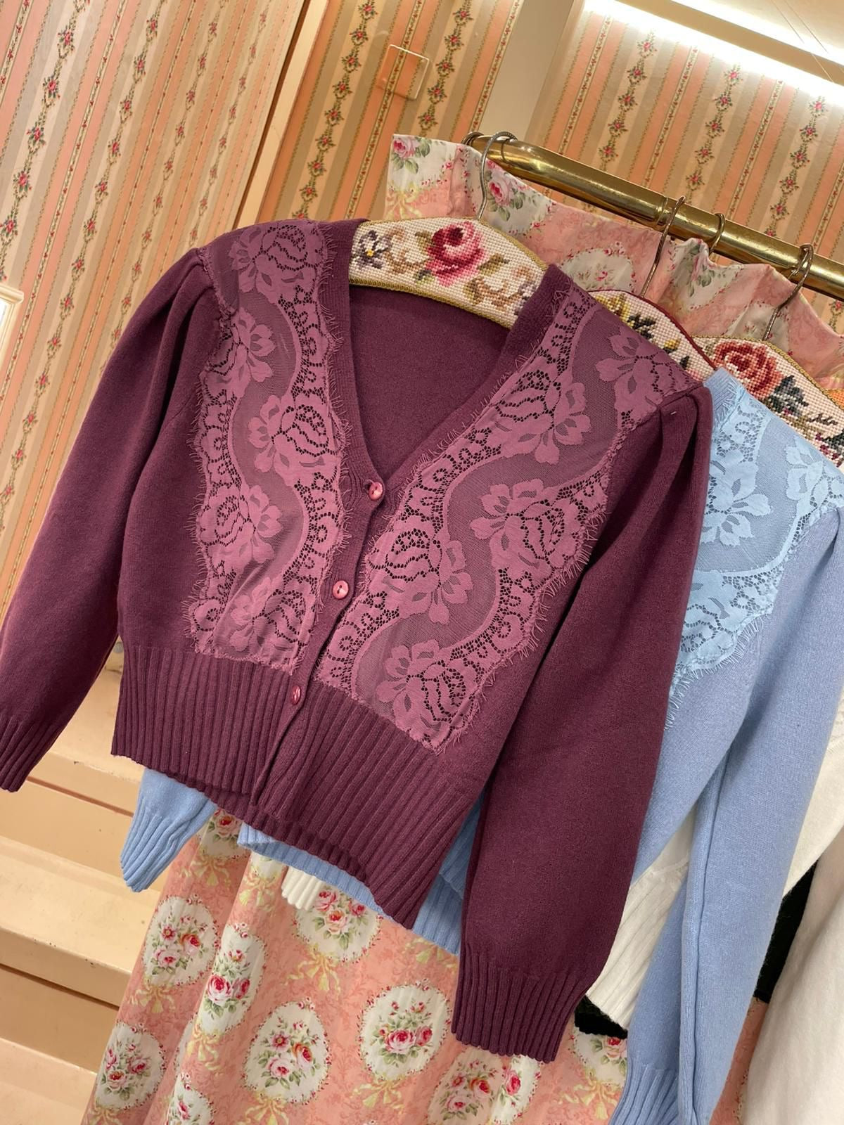 Cardigan Lace
