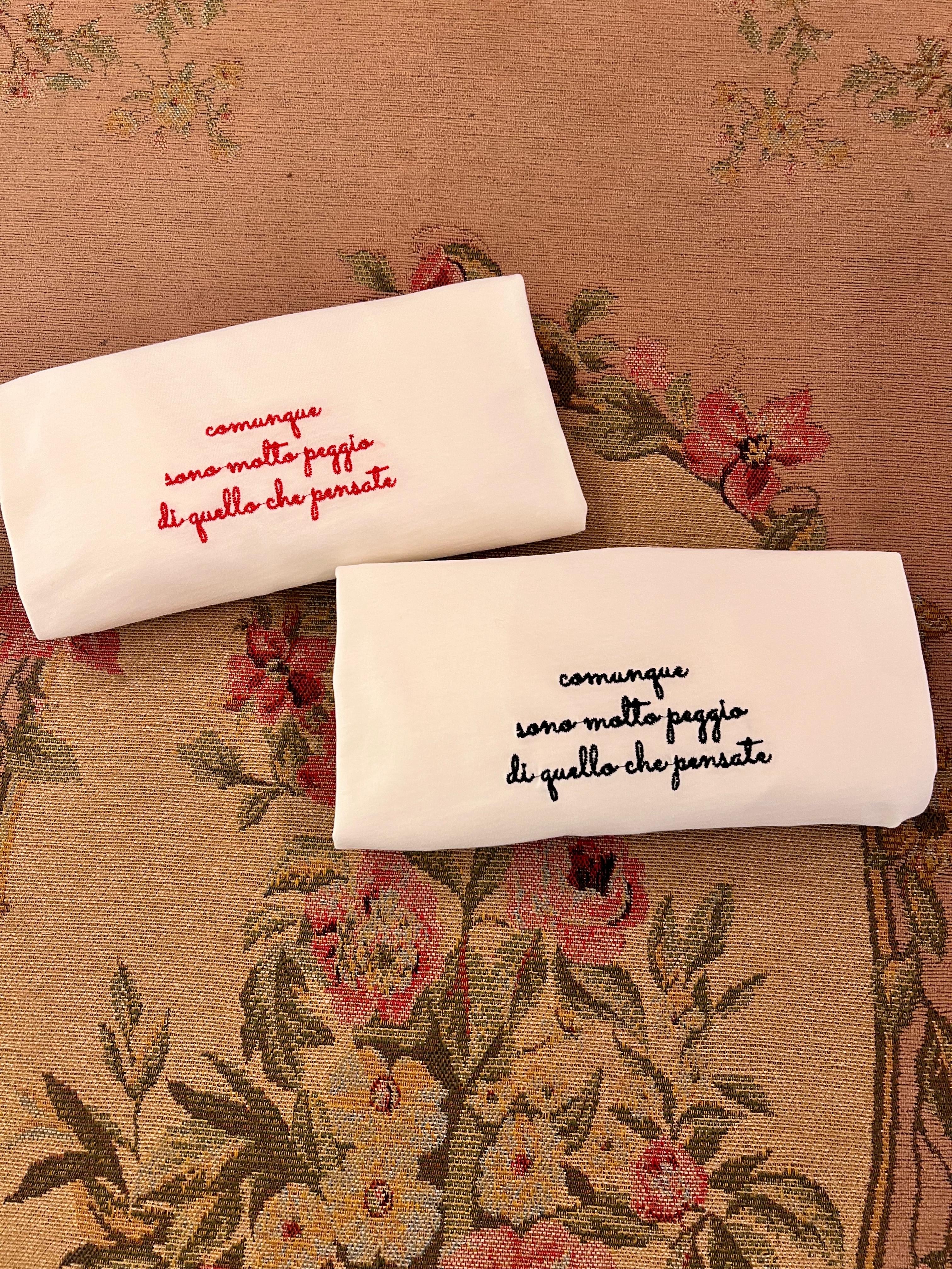 T-shirt comunque sono molto peggio di quello che pensate