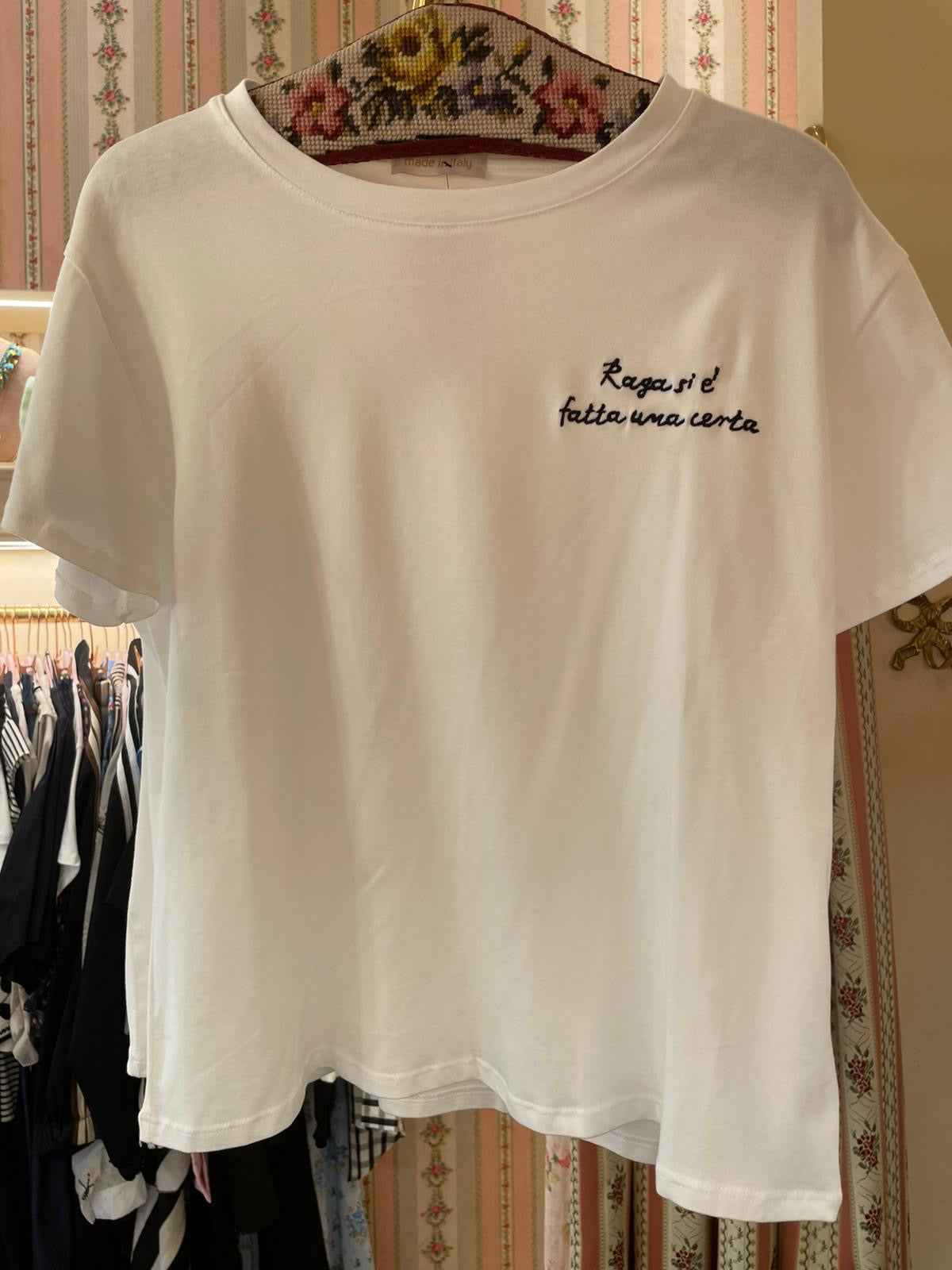 T-shirt Raga si è fatta una certa