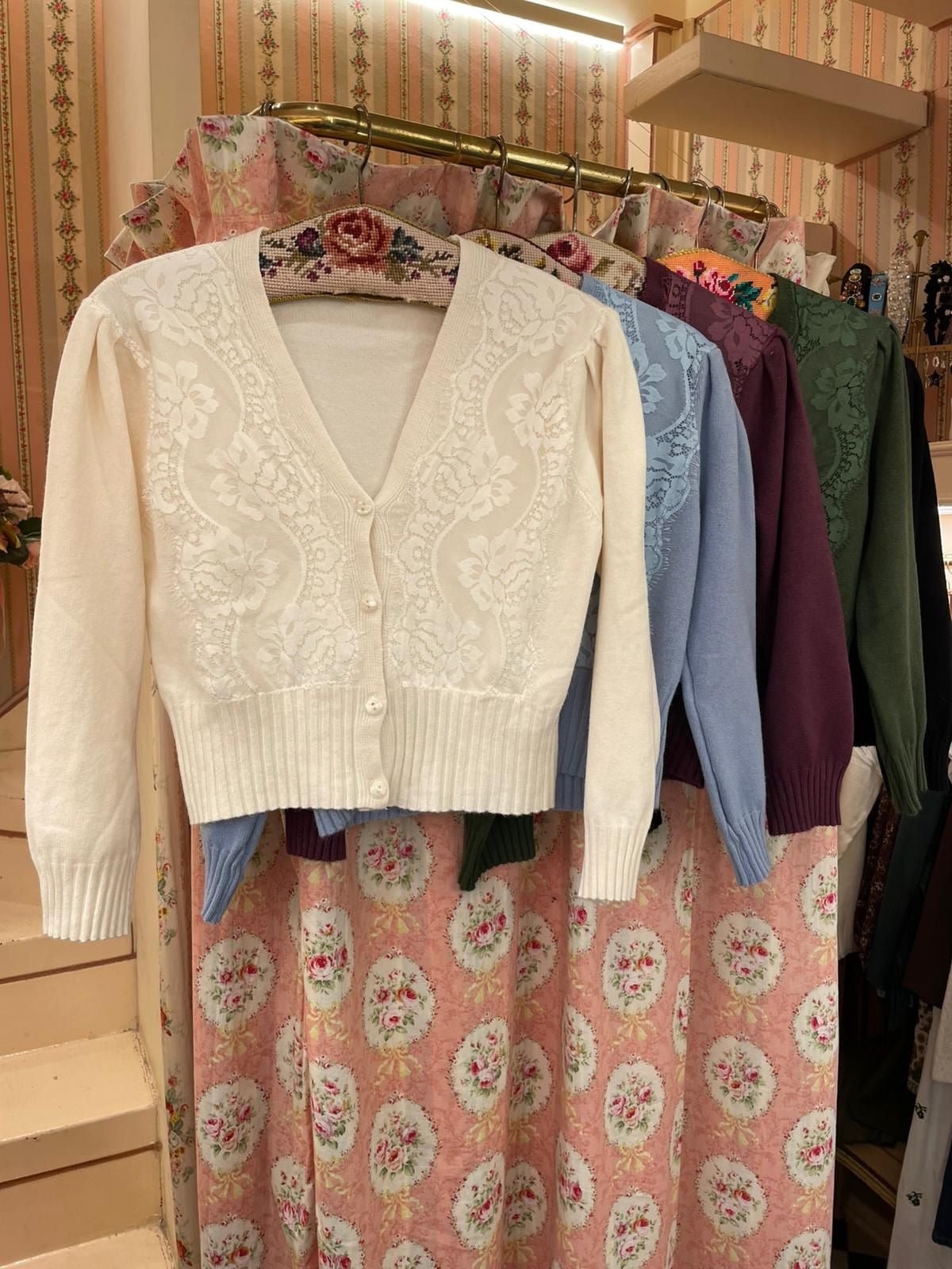 Cardigan Lace